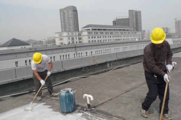 电饭煲漏水？老师傅教你三招快速解决